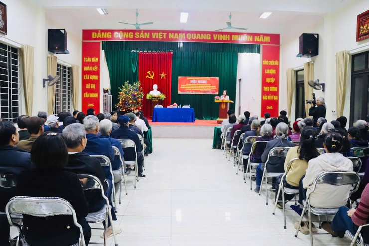 Hội nghị lấy ý kiến nhận xét và tín nhiệm của cử tri nơi cư trú đối với người được giới thiệu ứng cử đại biểu HĐND các cấp nhiệm kỳ 2026 -2031- Ảnh 3.