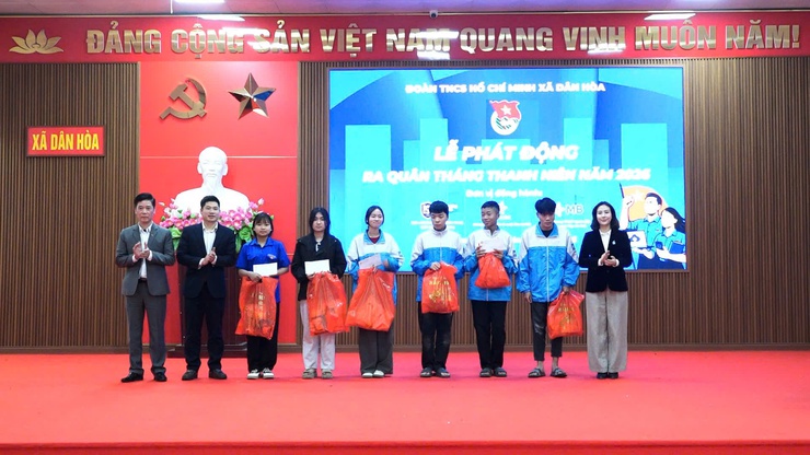 LỄ PHÁT ĐỘNG THÁNG THANH NIÊN NĂM 2026 VÀ TRAO TẶNG CÔNG TRÌNH THANH NIÊN.- Ảnh 7.