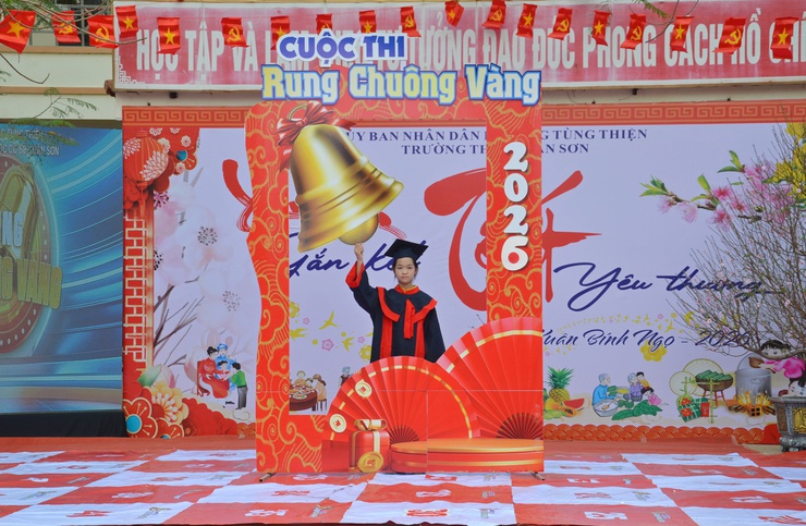 Học sinh phường Tùng Thiện sôi nổi trải nghiệm Tết cổ truyền Bính Ngọ 2026- Ảnh 5.