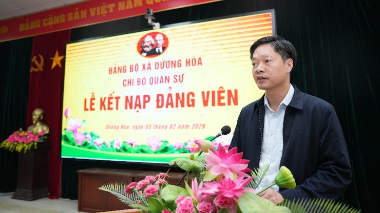 Chi bộ Quân sự xã Dương Hoà kết nạp đảng viên mới - Ảnh 3.