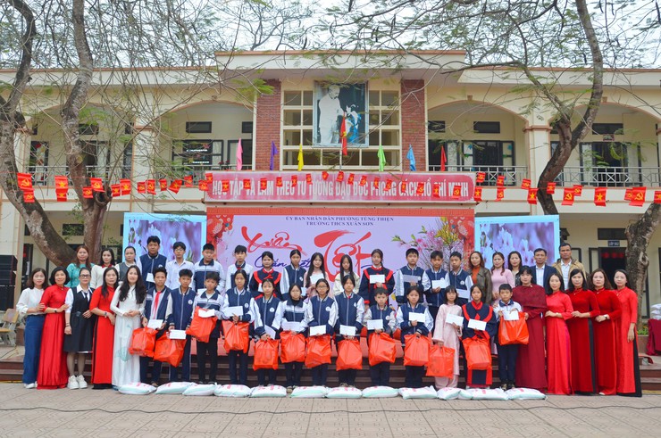 Học sinh phường Tùng Thiện sôi nổi trải nghiệm Tết cổ truyền Bính Ngọ 2026- Ảnh 6.