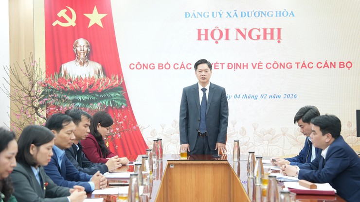 Đảng uỷ xã Dương Hoà trao các Quyết định về công tác cán bộ - Ảnh 5.