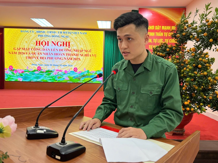 PHƯỜNG ĐÔNG NGẠC TỔ CHỨC HỘI NGHỊ GẶP MẶT CÔNG DÂN LÊN ĐƯỜNG NHẬP NGŨ NĂM 2026 VÀ QUÂN NHÂN HOÀN THÀNH NGHĨA VỤ QUÂN SỰ TRỞ VỀ ĐỊA PHƯƠNG- Ảnh 6.