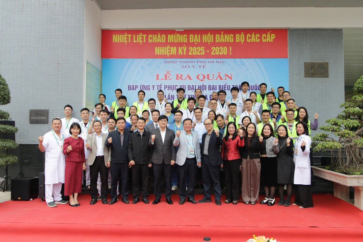 CDC Hà Nội "lá chắn" vững chắc trong công tác phòng chống dịch, bảo vệ chăm sóc sức khỏe cho người dân- Ảnh 1.