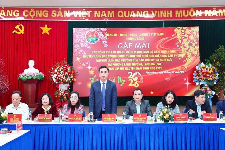 PHƯỜNG LÁNG GẶP MẶT CÁN BỘ LÃO THÀNH CÁCH MẠNG- Ảnh 1.