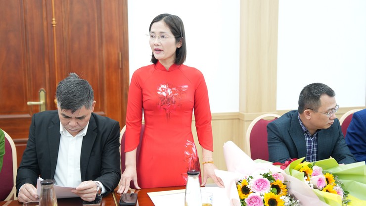 Đảng uỷ xã Dương Hoà trao các Quyết định về công tác cán bộ - Ảnh 7.