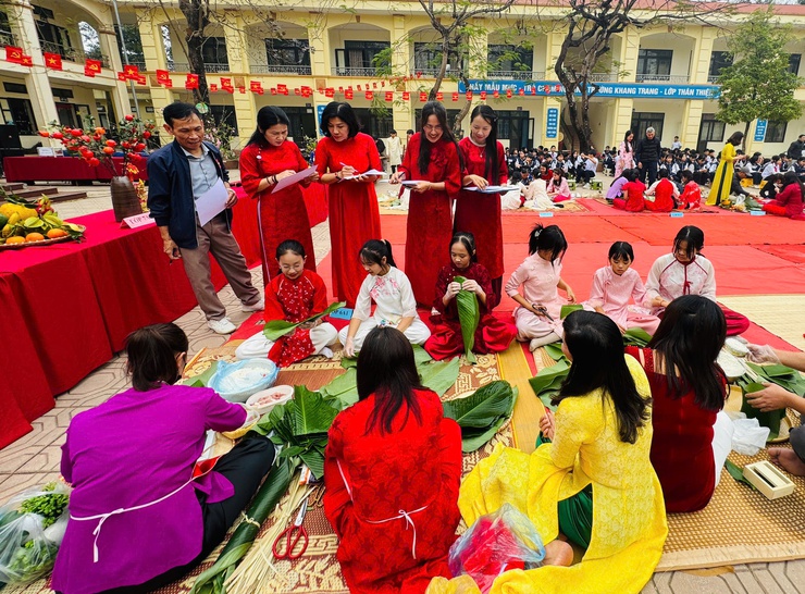 Học sinh phường Tùng Thiện sôi nổi trải nghiệm Tết cổ truyền Bính Ngọ 2026- Ảnh 3.