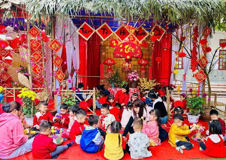 Học sinh phường Tùng Thiện sôi nổi trải nghiệm Tết cổ truyền Bính Ngọ 2026- Ảnh 7.