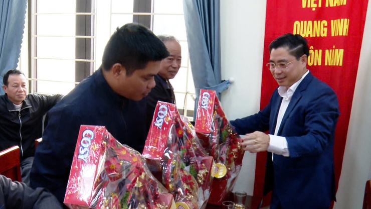 ĐẢNG UỶ - HĐND – UBND – UỶ BAN MTTQ XÃ ỨNG HÒA TỔ CHỨC GẶP MẶT THÂN MẬT CÁN BỘ HƯU TRÍ, BÍ THƯ CHI BỘ, TRƯỞNG THÔN .- Ảnh 7.