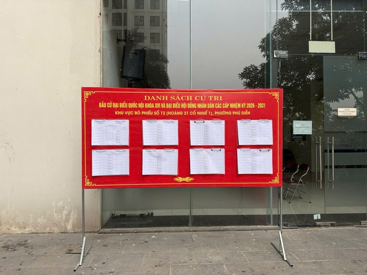 Phường Phú Diễn hoàn thành niêm yết danh sách cử tri phục vụ bầu cử Quốc hội khóa XVI và đại biểu HĐND các cấp nhiệm kỳ 2026 - 2031- Ảnh 22.