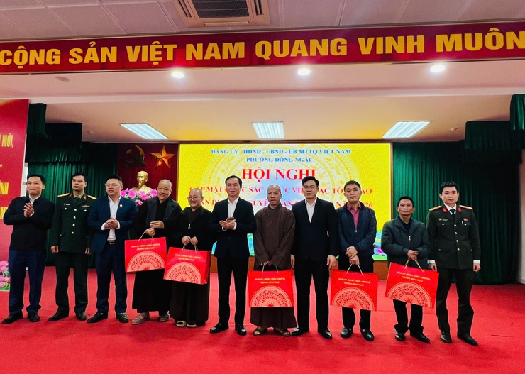 PHƯỜNG ĐÔNG NGẠC TỔ CHỨC GẶP MẶT CHỨC SẮC, CHỨC VIỆC CÁC TÔN GIÁO NHÂN DỊP TẾT NGUYÊN ĐÁN BÍNH NGỌ 2026- Ảnh 10.