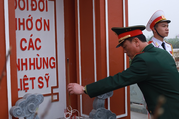 "Tết quân dân" ở Minh Châu – khắc sâu hình ảnh người lính trong giai đoạn mới- Ảnh 2.