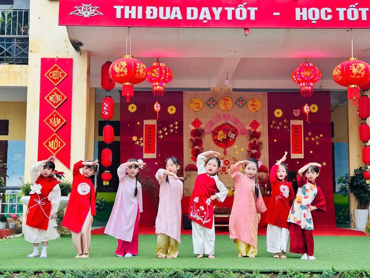 Rộn ràng không khí đón Tết trong các trường học trên địa bàn xã Phúc Thọ- Ảnh 9.