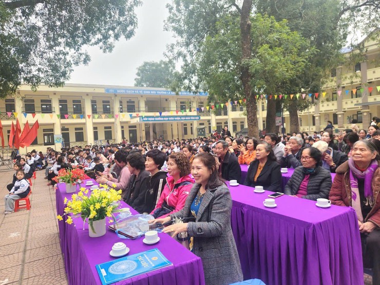 Trường TH Phụng Thượng tổ chức chương trình "Xuân Yêu Thương" – Trao tặng xe đạp cho học sinh có hoàn cảnh khó khăn- Ảnh 8.