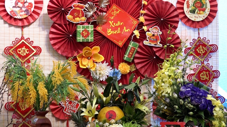 Ấm áp nghĩa tình Chương trình “ Tết sum vầy - Xuân ơn Đảng”- Ảnh 11.