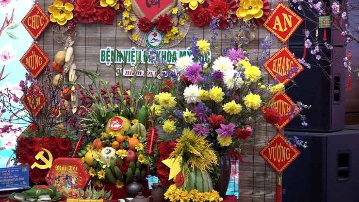 Ấm áp nghĩa tình Chương trình “ Tết sum vầy - Xuân ơn Đảng”- Ảnh 12.