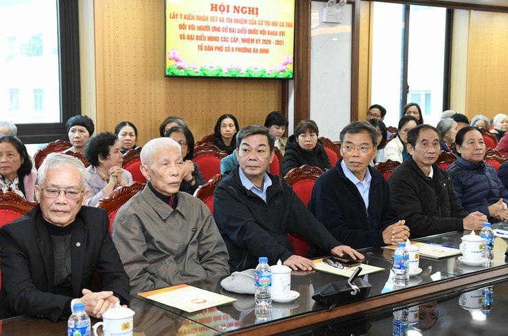 Tổng Bí thư Tô Lâm dự Hội nghị lấy ý kiến cử tri nơi cư trú với người ứng cử đại biểu Quốc hội khóa XVI- Ảnh 7.