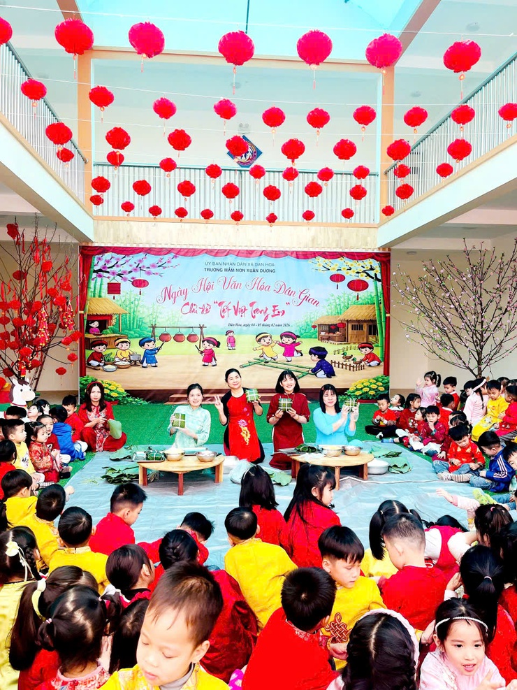  TRƯỜNG MẦM NON XUÂN DƯƠNG LAN TỎA HỒN TẾT VIỆT QUA NGÀY HỘI VĂN HÓA DÂN GIAN "TẾT VIỆT TRONG EM" - Ảnh 1.
