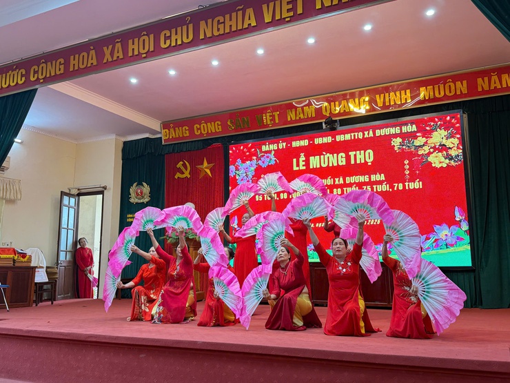 Đảng ủy - HĐND - UBND - UBMTTQ Việt Nam xã Dương Hoà tổ chức Lễ mừng thọ người cao tuổi năm 2026 trên địa bàn Minh Khai xã Dương Hoà- Ảnh 1.