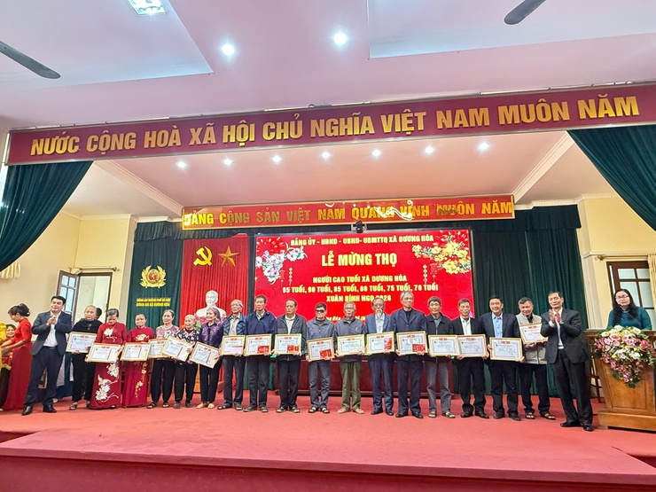 Đảng ủy - HĐND - UBND - UBMTTQ Việt Nam xã Dương Hoà tổ chức Lễ mừng thọ người cao tuổi năm 2026 trên địa bàn Minh Khai xã Dương Hoà- Ảnh 5.