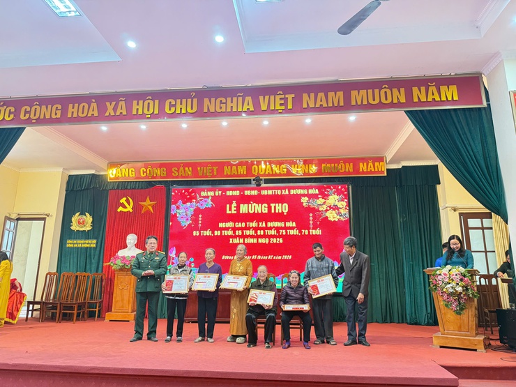 Đảng ủy - HĐND - UBND - UBMTTQ Việt Nam xã Dương Hoà tổ chức Lễ mừng thọ người cao tuổi năm 2026 trên địa bàn Minh Khai xã Dương Hoà- Ảnh 6.