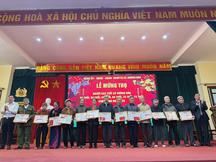 Đảng ủy - HĐND - UBND - UBMTTQ Việt Nam xã Dương Hoà tổ chức Lễ mừng thọ người cao tuổi năm 2026 trên địa bàn Minh Khai xã Dương Hoà- Ảnh 7.