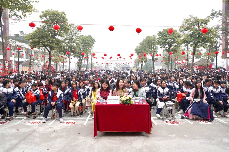 Trường THCS Kim Chung tổ chức chương trình "Xuân tình nguyện – Tết sẻ chia" năm 2026- Ảnh 1.