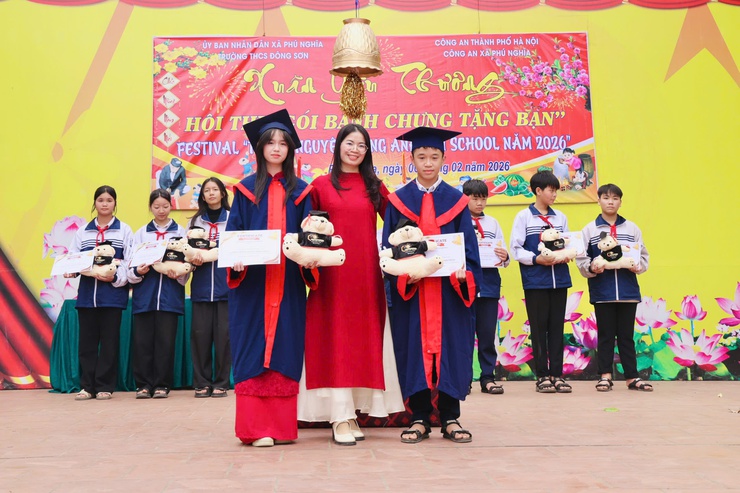 Trường THCS Đông Sơn tổ chức chương trình “Xuân yêu thương”- Ảnh 21.