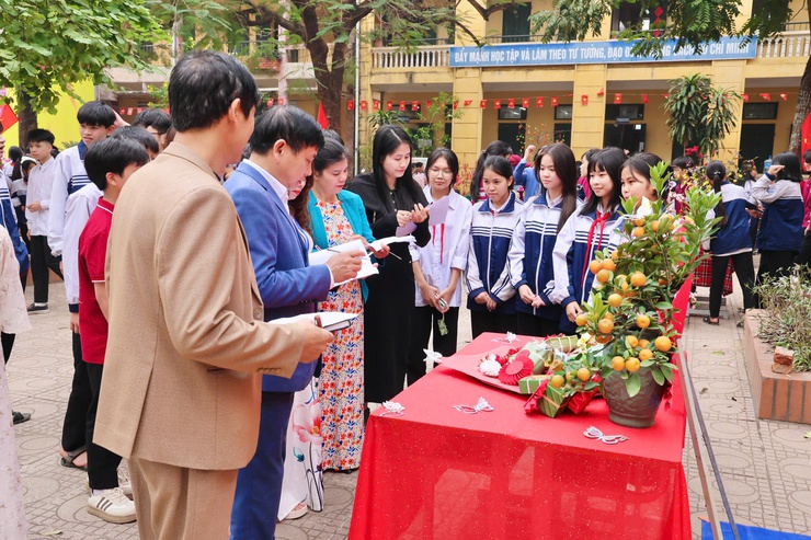 Trường THCS Đông Sơn tổ chức chương trình “Xuân yêu thương”- Ảnh 25.