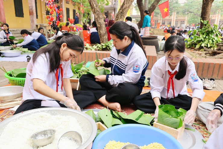 Trường THCS Đông Sơn tổ chức chương trình “Xuân yêu thương”- Ảnh 30.