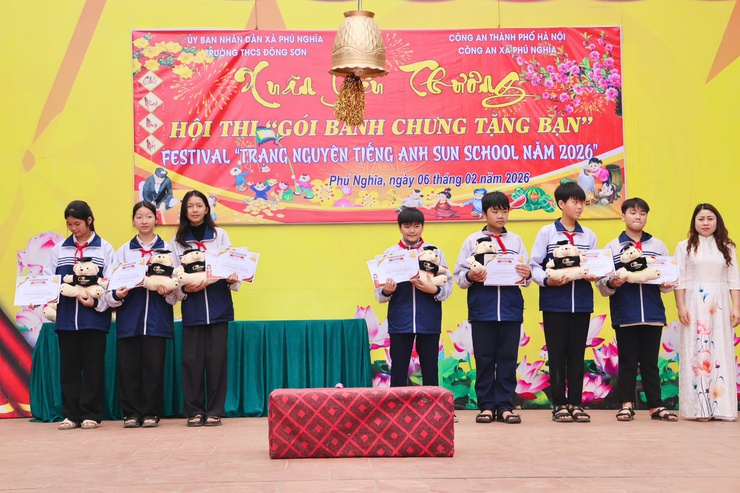 Trường THCS Đông Sơn tổ chức chương trình “Xuân yêu thương”- Ảnh 20.