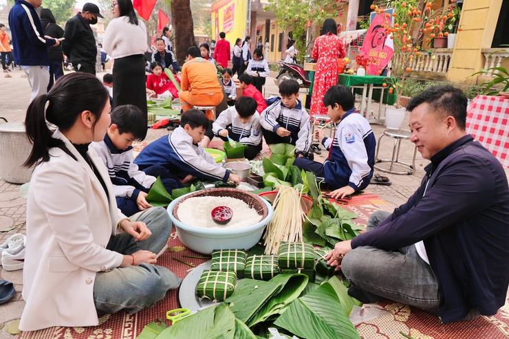 Trường THCS Đông Sơn tổ chức chương trình “Xuân yêu thương”- Ảnh 15.