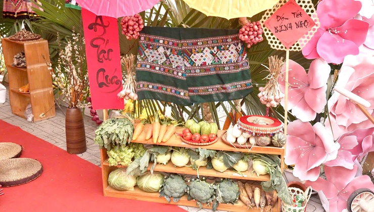 Trường Tiểu học Kim Chung tổ chức chương trình "Xuân gắn kết – Tết yêu thương" Xuân Bính Ngọ 2026- Ảnh 17.