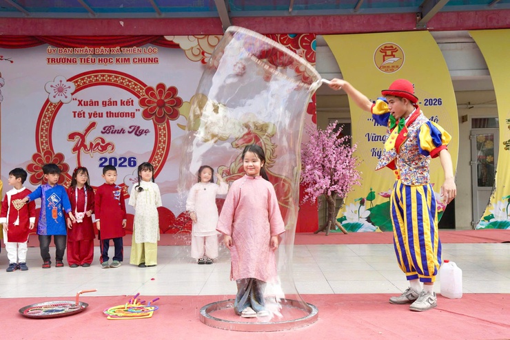 Trường Tiểu học Kim Chung tổ chức chương trình "Xuân gắn kết – Tết yêu thương" Xuân Bính Ngọ 2026- Ảnh 4.