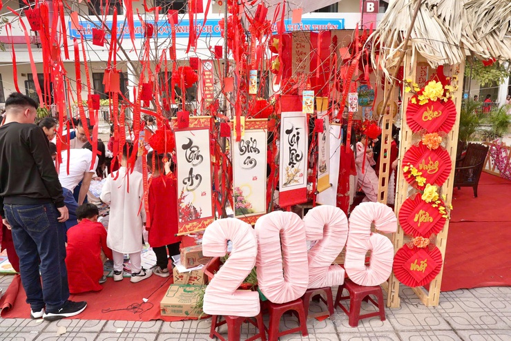 Trường Tiểu học Kim Chung tổ chức chương trình "Xuân gắn kết – Tết yêu thương" Xuân Bính Ngọ 2026- Ảnh 13.