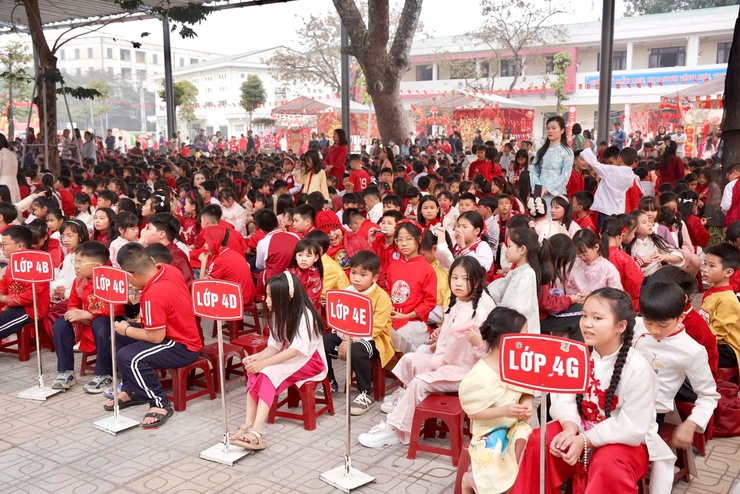 Trường Tiểu học Kim Chung tổ chức chương trình "Xuân gắn kết – Tết yêu thương" Xuân Bính Ngọ 2026- Ảnh 7.