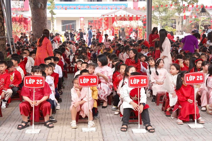Trường Tiểu học Kim Chung tổ chức chương trình "Xuân gắn kết – Tết yêu thương" Xuân Bính Ngọ 2026- Ảnh 8.
