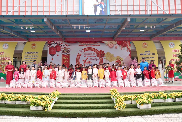 Trường Tiểu học Kim Chung tổ chức chương trình "Xuân gắn kết – Tết yêu thương" Xuân Bính Ngọ 2026- Ảnh 11.