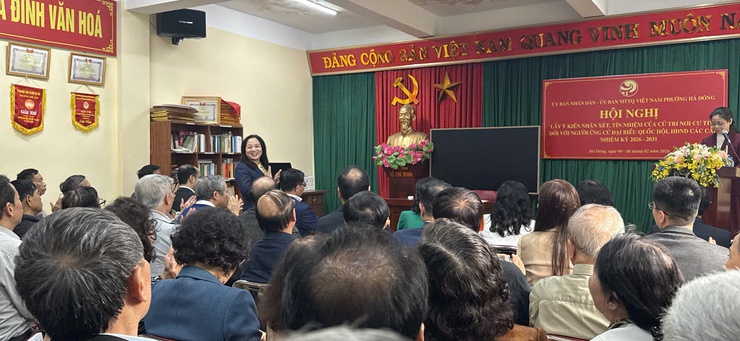 Cử tri nơi cư trú nhất trí giới thiệu bà Bùi Thị Thu Hiền – TUV, Bí thư Đảng ủy, Chủ tịch HĐND xã Vân Đình ứng cử Đại biểu HĐND Thành phố khoá XVI, nhiệm kỳ 2026 - 2031- Ảnh 1.