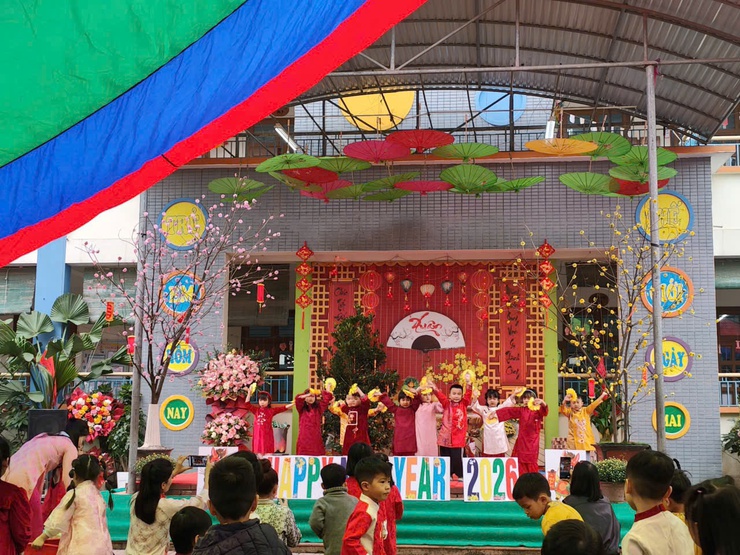 TRƯỜNG MẦM NON CAO DƯƠNG: LAN TỎA SẮC XUÂN TRUYỀN THỐNG QUA CHƯƠNG TRÌNH "BÉ VUI ĐÓN TẾT BÍNH NGỌ 2026"- Ảnh 1.