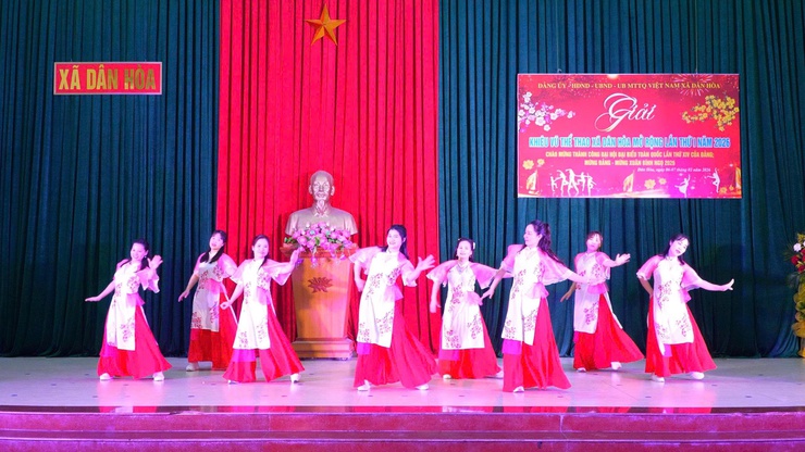 KHAI MẠC GIẢI KHIÊU VŨ THỂ THAO XÃ DÂN HÒA MỞ RỘNG NĂM 2026
Sôi động – chuyên nghiệp – lan tỏa phong trào thể thao quần chúng- Ảnh 11.