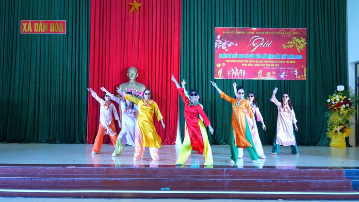 KHAI MẠC GIẢI KHIÊU VŨ THỂ THAO XÃ DÂN HÒA MỞ RỘNG NĂM 2026
Sôi động – chuyên nghiệp – lan tỏa phong trào thể thao quần chúng- Ảnh 8.