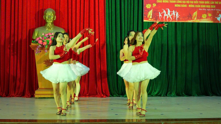 KHAI MẠC GIẢI KHIÊU VŨ THỂ THAO XÃ DÂN HÒA MỞ RỘNG NĂM 2026
Sôi động – chuyên nghiệp – lan tỏa phong trào thể thao quần chúng- Ảnh 14.