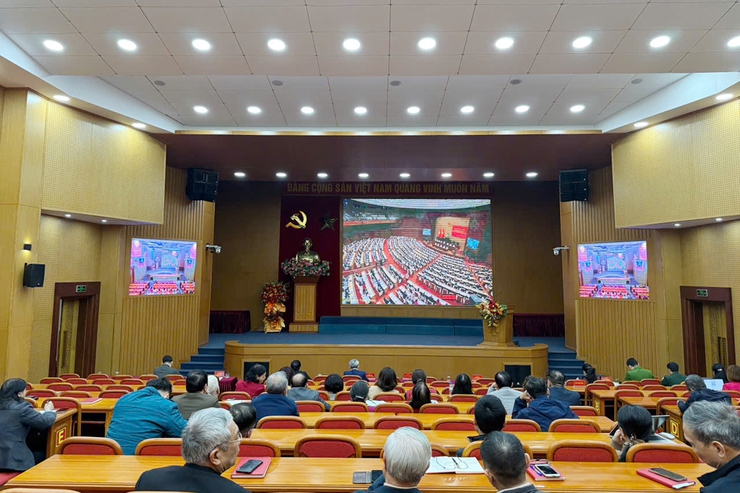 Thanh Xuân: Tiếp sóng Hội nghị trực tuyến toàn quốc nghiên cứu, học tập, quán triệt và triển khai  thực hiện Nghị quyết Đại hội XIV- Ảnh 2.