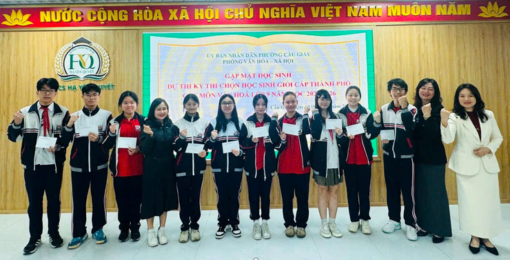 52 giải thưởng tại kỳ thi học sinh giỏi Thành phố: Học sinh phường Cầu Giấy khẳng định vị thế giáo dục mũi nhọn- Ảnh 1.