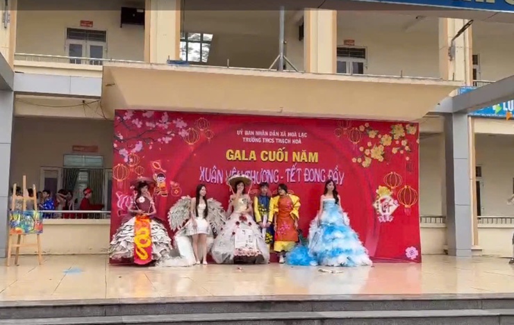 Gala gặp nhau cuối năm tại trường THCS Thạch Hòa: Giàu tính giáo dục, để lại nhiều ấn tượng tốt đẹp- Ảnh 2.