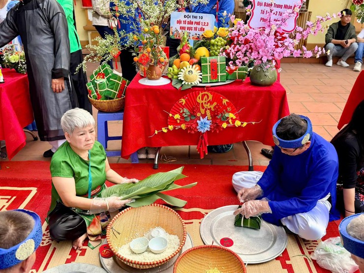 Rộn ràng Ngày hội “Bánh chưng xanh – Mừng Xuân đoàn kết – Vui Tết Hồng Hà”- Ảnh 9.