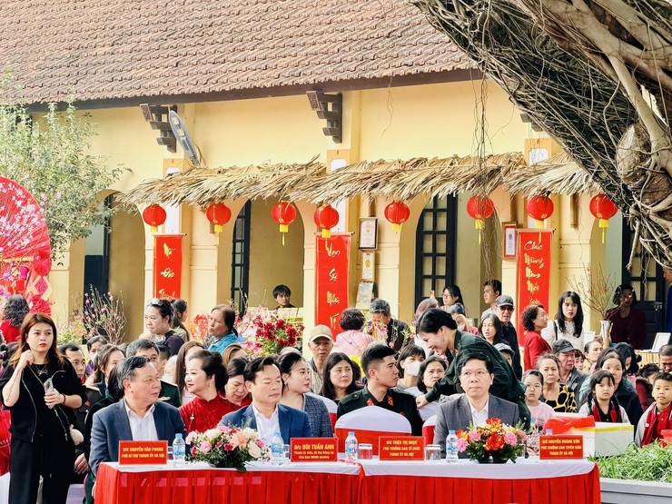 Rộn ràng Ngày hội “Bánh chưng xanh – Mừng Xuân đoàn kết – Vui Tết Hồng Hà”- Ảnh 7.