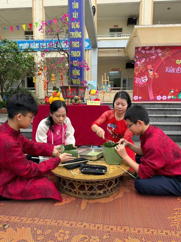 Gala gặp nhau cuối năm tại trường THCS Thạch Hòa: Giàu tính giáo dục, để lại nhiều ấn tượng tốt đẹp- Ảnh 8.