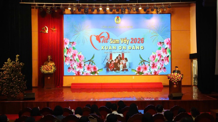Công đoàn xã Quang Minh tổ chức chương trình “Tết sum vầy – Xuân ơn Đảng năm 2026

- Ảnh 1.